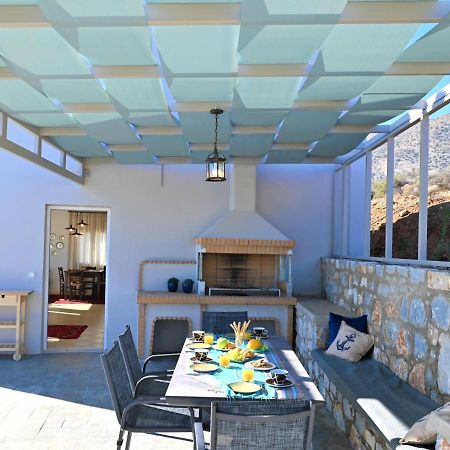 Tranquil Sea View Villa With Private Pool, Just 2Km From The Beach! Agia Galini  Bagian luar foto